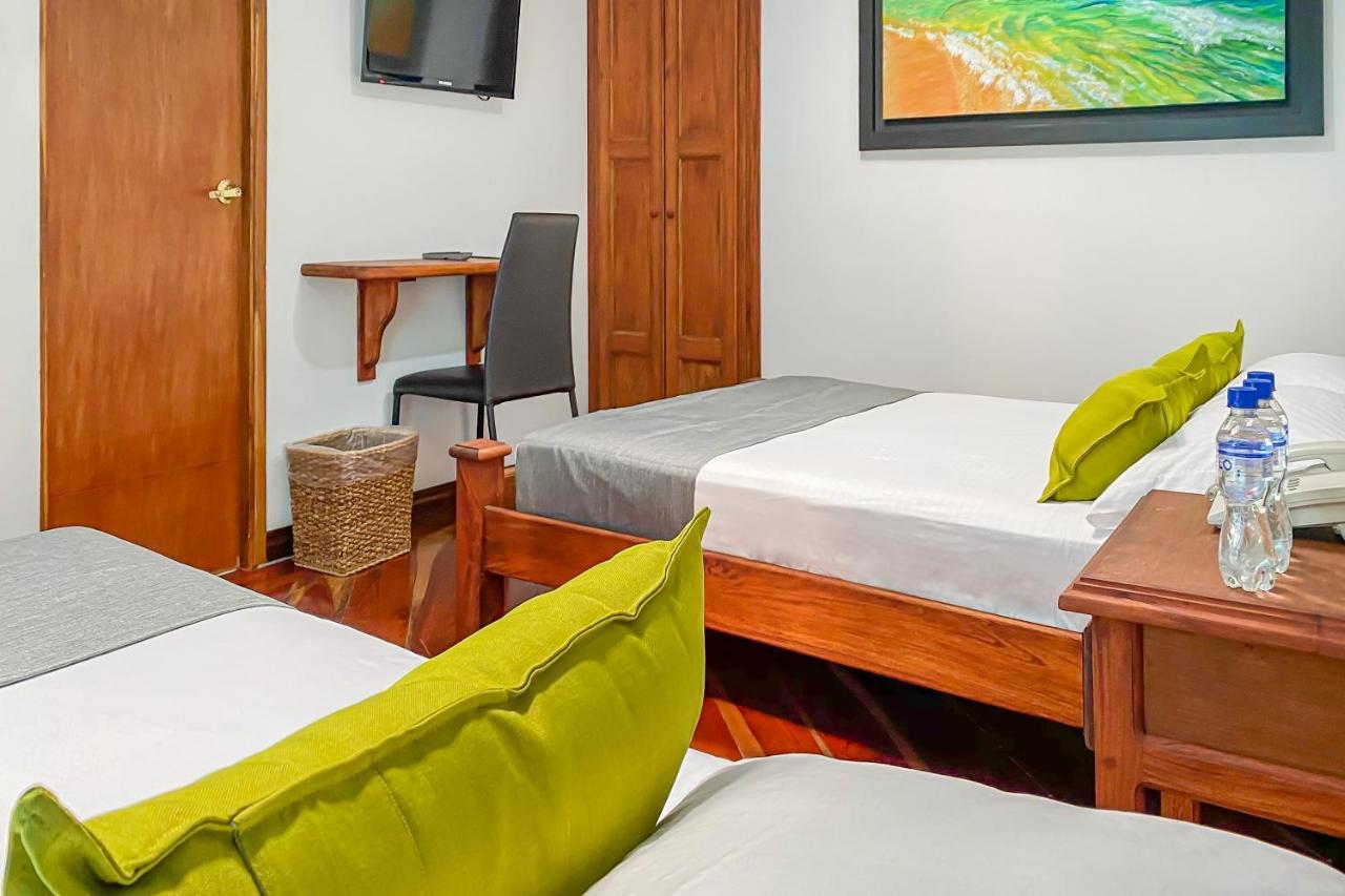 Ayenda 1141 Boutique San Antonio Hotel Манисалес Екстериор снимка