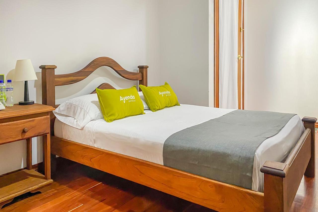 Ayenda 1141 Boutique San Antonio Hotel Манисалес Екстериор снимка